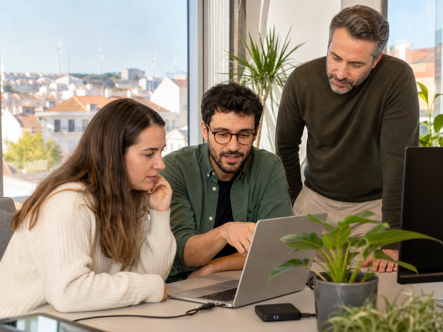 Lisbon colleagues onboarding a user and resolving a managed IT support issue
